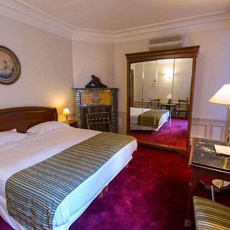 Hotel Langlois Paris Exterior photo