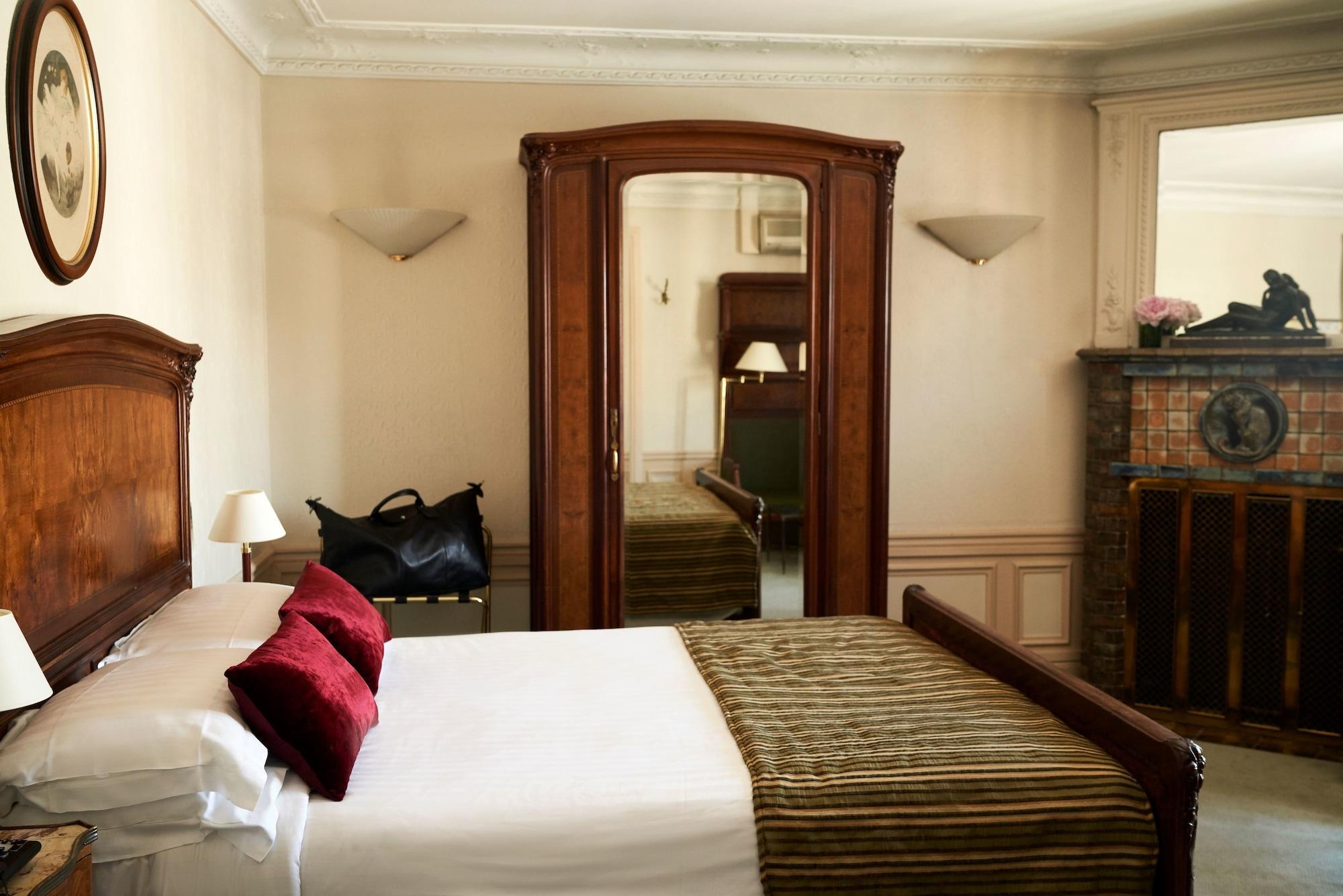Hotel Langlois Paris Exterior photo