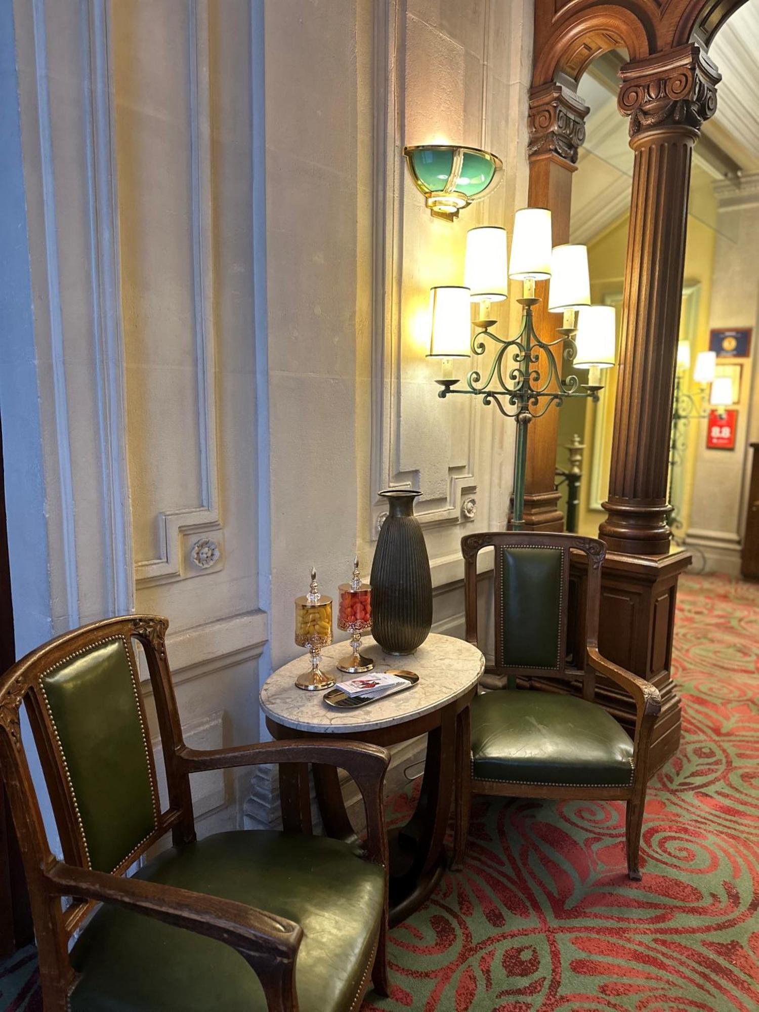 Hotel Langlois Paris Exterior photo