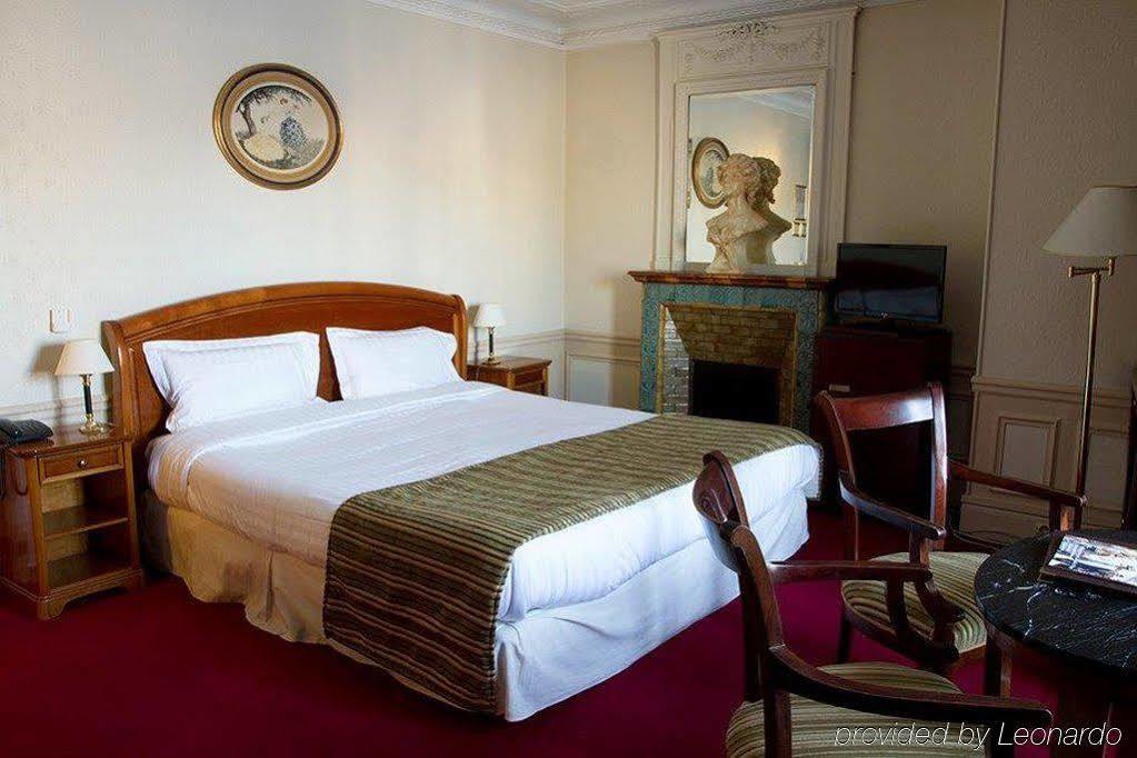 Hotel Langlois Paris Exterior photo