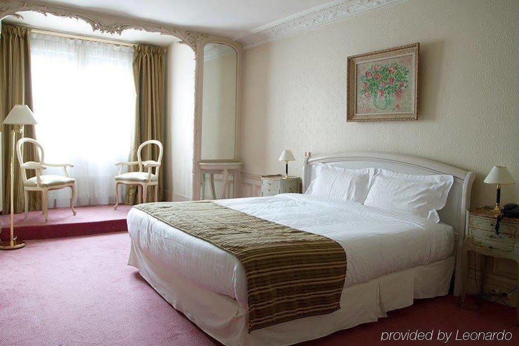 Hotel Langlois Paris Exterior photo